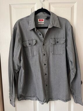 Wrangler gray button down shirt